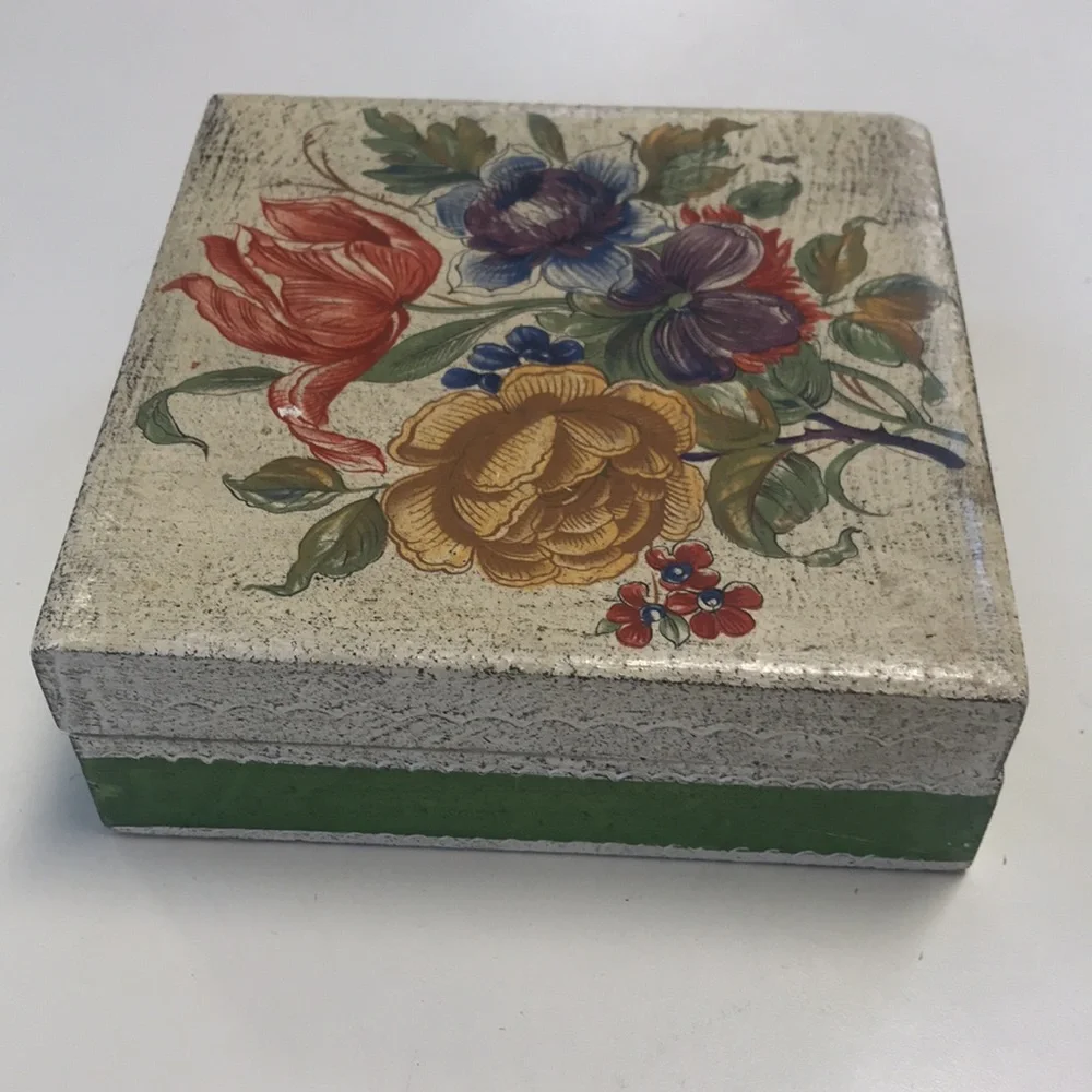 Vintage Italian Florentia‎ Wood Trinket/Dresser Box